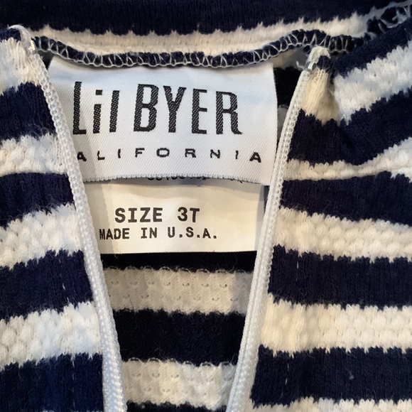 Girl’s 2 piece short set - Picture 2 of 4